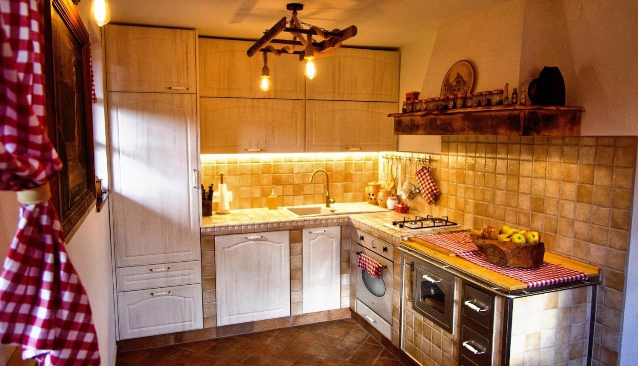 Vineyard Cottage Podrzaj Оточец Экстерьер фото