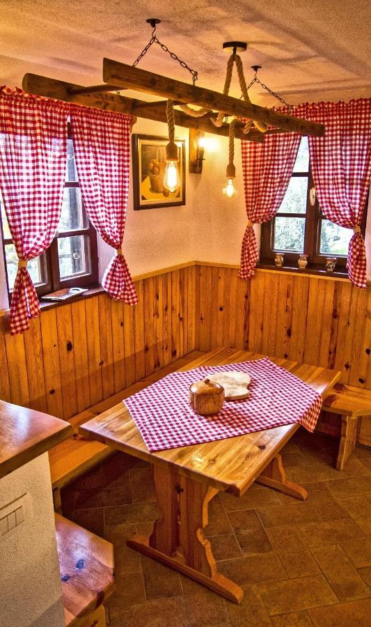 Vineyard Cottage Podrzaj Оточец Экстерьер фото